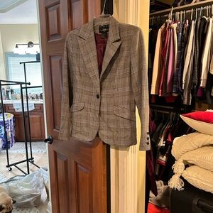 Tailor B. Moss Black and White Houndstooth Woman’s Blazer